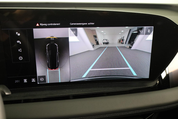 Audi Q6 Sportback e-tron Advanced edition 83 kWh 252pk | Panoramadak | Lederen bekleding | Luchtvering | 21 inch Lichtmetalen velgen Audi Q6 Sportback e-tron Advanced edition 83 kWh 252pk | Panoramadak | Lederen bekleding | Luchtvering | 21 inch Lichtmetalen velgen