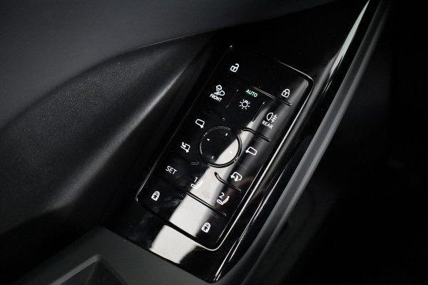 Audi Q6 Sportback e-tron Advanced edition 83 kWh 252pk | Panoramadak | Lederen bekleding | Luchtvering | 21 inch Lichtmetalen velgen Audi Q6 Sportback e-tron Advanced edition 83 kWh 252pk | Panoramadak | Lederen bekleding | Luchtvering | 21 inch Lichtmetalen velgen