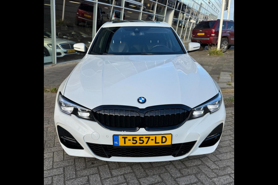 BMW 3-serie 330e xDrive BMW 3-serie 330e xDrive