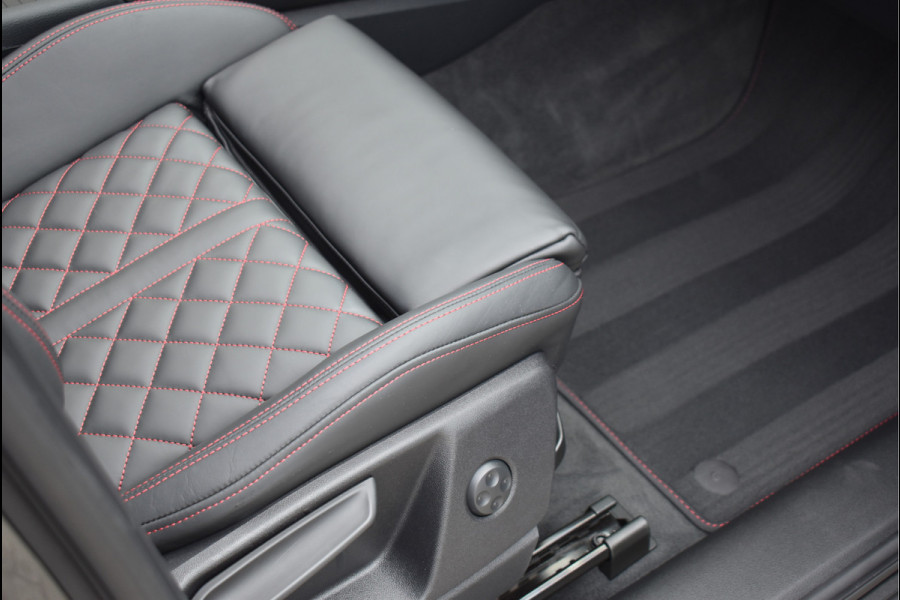 Audi Q5 50 TFSI e S-Line 299 Pk Black Ed RS-Stoel Rood Stiksel Pano Luchtvering Keyless 360 Camera 21 Inch Audi Q5 50 TFSI e S-Line 299 Pk Black Ed RS-Stoel Rood Stiksel Pano Luchtvering Keyless 360 Camera 21 Inch