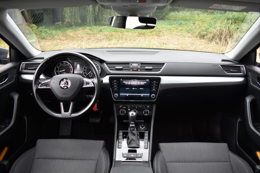 Škoda Superb Combi TSI ACT 150PK DSG AMBITION BUSINESS TREKHAAK/NAVI/PANORAMADAK