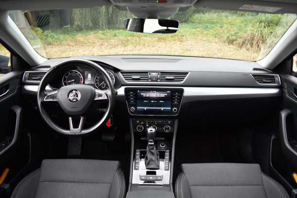 Škoda Superb Combi TSI ACT 150PK DSG AMBITION BUSINESS TREKHAAK/NAVI/PANORAMADAK