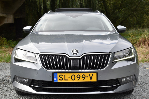 Škoda Superb Combi TSI ACT 150PK DSG AMBITION BUSINESS TREKHAAK/NAVI/PANORAMADAK