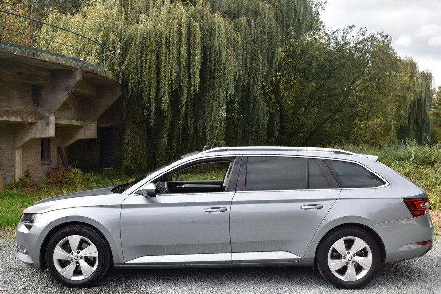 Škoda Superb Combi TSI ACT 150PK DSG AMBITION BUSINESS TREKHAAK/NAVI/PANORAMADAK