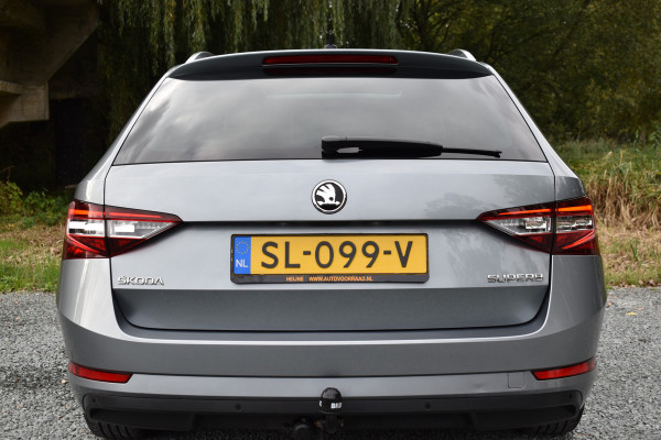 Škoda Superb Combi TSI ACT 150PK DSG AMBITION BUSINESS TREKHAAK/NAVI/PANORAMADAK