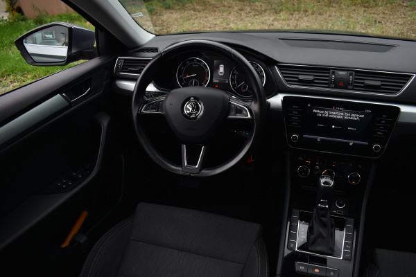 Škoda Superb Combi TSI ACT 150PK DSG AMBITION BUSINESS TREKHAAK/NAVI/PANORAMADAK
