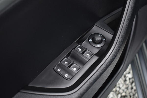 Škoda Superb Combi TSI ACT 150PK DSG AMBITION BUSINESS TREKHAAK/NAVI/PANORAMADAK