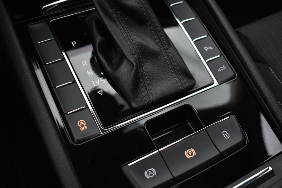Škoda Superb Combi TSI ACT 150PK DSG AMBITION BUSINESS TREKHAAK/NAVI/PANORAMADAK