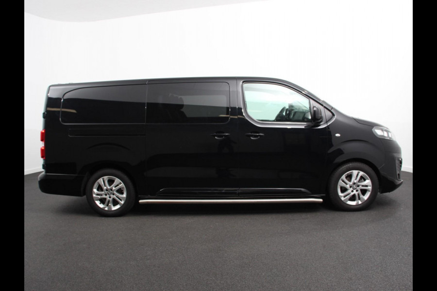 Opel Vivaro-e L3 75 kWh Automaat 6-Persoons Dubbele Cabine Lang | Navigatie | Airco | 2 x Schuifdeur | Lichtmetalen velgen| Cruise Control | Side Bars | Bumpers in kleur Opel Vivaro-e L3 75 kWh Automaat 6-Persoons Dubbele Cabine Lang | Navigatie | Airco | 2 x Schuifdeur | Lichtmetalen velgen| Cruise Control | Side Bars | Bumpers in kleur