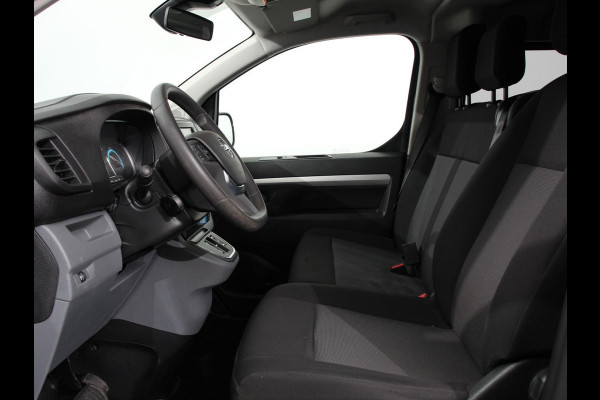 Opel Vivaro-e L3 75 kWh Automaat 6-Persoons Dubbele Cabine Lang | Navigatie | Airco | 2 x Schuifdeur | Lichtmetalen velgen| Cruise Control | Side Bars | Bumpers in kleur Opel Vivaro-e L3 75 kWh Automaat 6-Persoons Dubbele Cabine Lang | Navigatie | Airco | 2 x Schuifdeur | Lichtmetalen velgen| Cruise Control | Side Bars | Bumpers in kleur