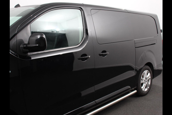 Opel Vivaro-e L3 75 kWh Automaat 6-Persoons Dubbele Cabine Lang | Navigatie | Airco | 2 x Schuifdeur | Lichtmetalen velgen| Cruise Control | Side Bars | Bumpers in kleur Opel Vivaro-e L3 75 kWh Automaat 6-Persoons Dubbele Cabine Lang | Navigatie | Airco | 2 x Schuifdeur | Lichtmetalen velgen| Cruise Control | Side Bars | Bumpers in kleur