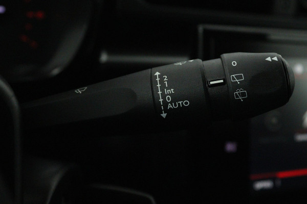 Citroën C3 1.2 PureTech S&S Feel Edition (TREKHAAK, LANE-ASSSIST, NAVIGATIE, CARPLAY, PARKEERSENSOREN, CRUISE CONTROL) Citroën C3 1.2 PureTech S&S Feel Edition (TREKHAAK, LANE-ASSSIST, NAVIGATIE, CARPLAY, PARKEERSENSOREN, CRUISE CONTROL)