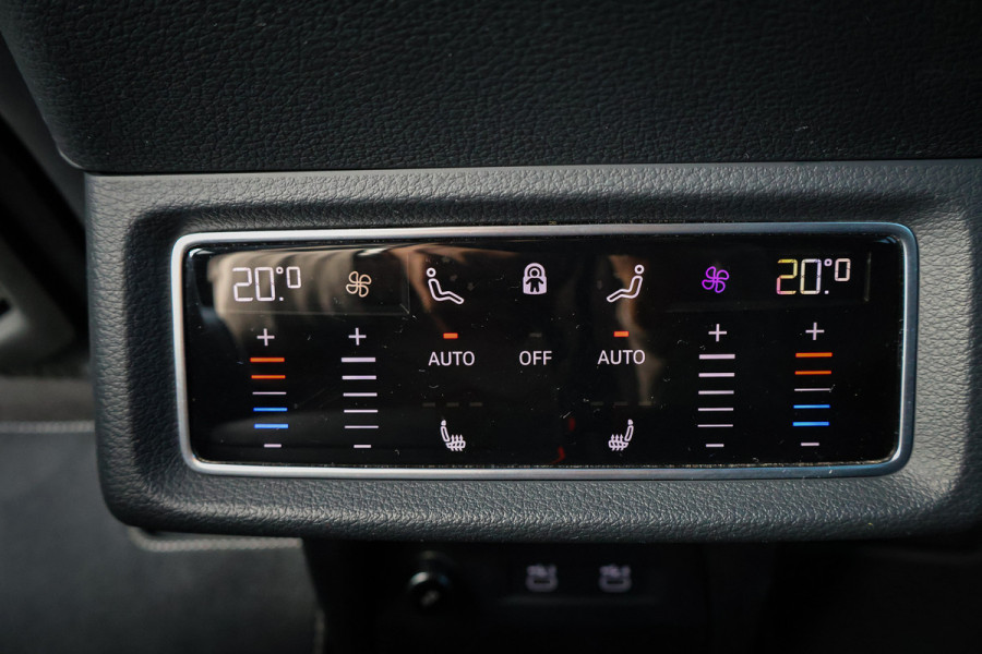 Audi e-tron Sportback 55 quattro 95 kWh | VP EXCL. BTW | NETTO BIJTELLING SLECHTS € 472,- | RS-STOELEN | ADAPTIVE CRUISE | 22" | B&O SURROUND | PANORA GLAS | SFEERVERLICHTING | DUBBEL OPLAADPUNT L+R | ETC.