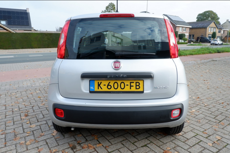 Fiat Panda 1.0 Hybrid Easy / INCL. 12 Maanden BOVAG / 1e Eigenaar Fiat Panda 1.0 Hybrid Easy / INCL. 12 Maanden BOVAG / 1e Eigenaar