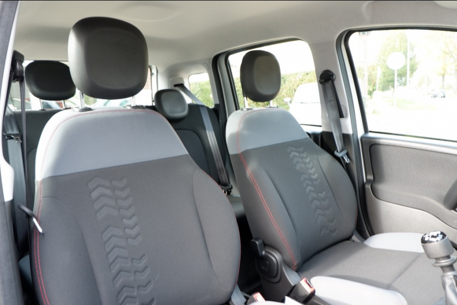 Fiat Panda 1.0 Hybrid Easy / INCL. 12 Maanden BOVAG / 1e Eigenaar Fiat Panda 1.0 Hybrid Easy / INCL. 12 Maanden BOVAG / 1e Eigenaar