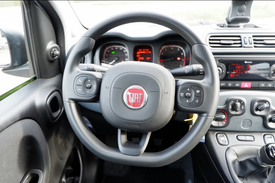 Fiat Panda 1.0 Hybrid Easy / INCL. 12 Maanden BOVAG / 1e Eigenaar Fiat Panda 1.0 Hybrid Easy / INCL. 12 Maanden BOVAG / 1e Eigenaar