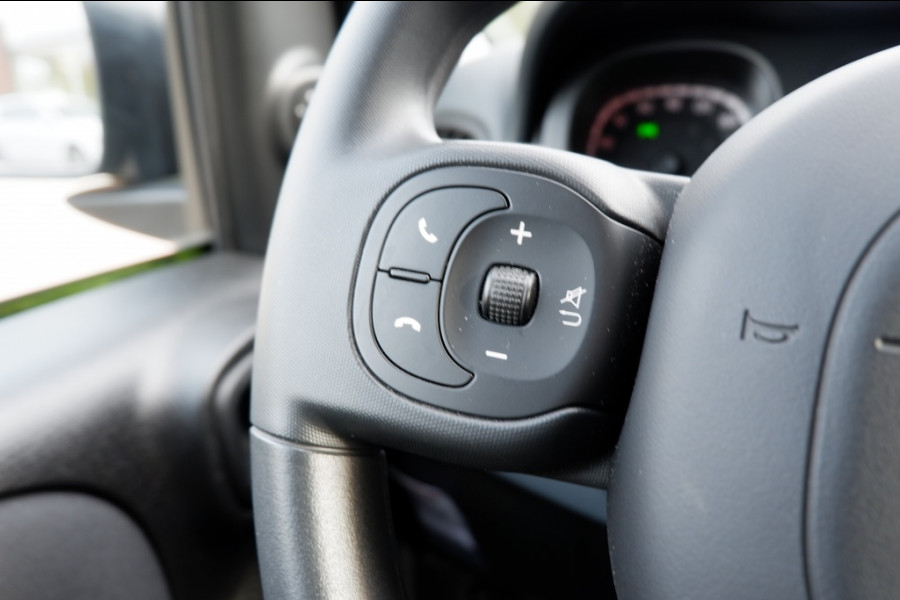 Fiat Panda 1.0 Hybrid Easy / INCL. 12 Maanden BOVAG / 1e Eigenaar Fiat Panda 1.0 Hybrid Easy / INCL. 12 Maanden BOVAG / 1e Eigenaar