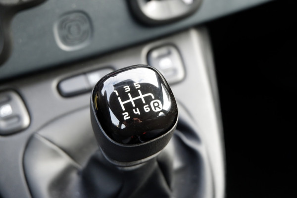 Fiat Panda 1.0 Hybrid Easy / INCL. 12 Maanden BOVAG / 1e Eigenaar Fiat Panda 1.0 Hybrid Easy / INCL. 12 Maanden BOVAG / 1e Eigenaar