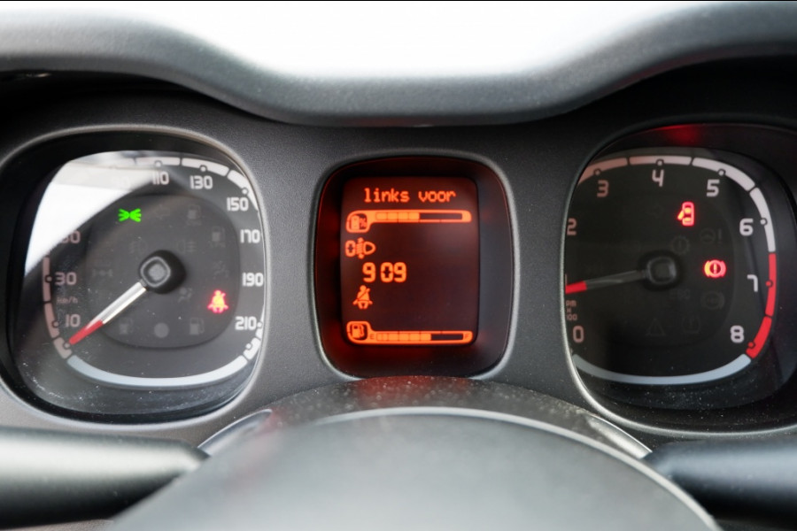 Fiat Panda 1.0 Hybrid Easy / INCL. 12 Maanden BOVAG / 1e Eigenaar Fiat Panda 1.0 Hybrid Easy / INCL. 12 Maanden BOVAG / 1e Eigenaar