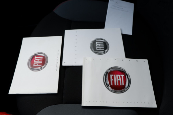 Fiat Panda 1.0 Hybrid Easy / INCL. 12 Maanden BOVAG / 1e Eigenaar Fiat Panda 1.0 Hybrid Easy / INCL. 12 Maanden BOVAG / 1e Eigenaar