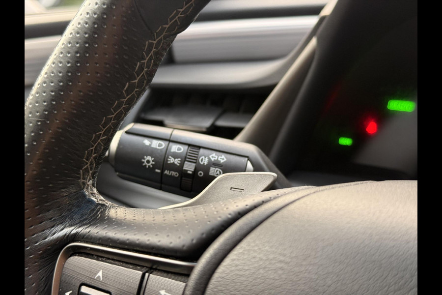 Lexus ES 300h F Sport Line | Eerste eigenaar, Schuifdak, Memory, Stoel + Stuurverwarming, 19 inch, LED, Apple CarPlay/Android auto Lexus ES 300h F Sport Line | Eerste eigenaar, Schuifdak, Memory, Stoel + Stuurverwarming, 19 inch, LED, Apple CarPlay/Android auto