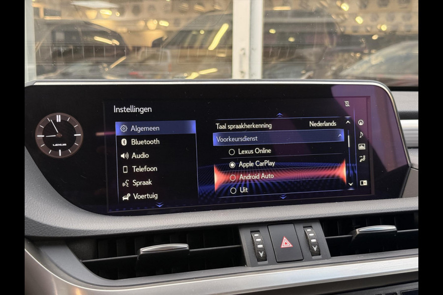 Lexus ES 300h F Sport Line | Eerste eigenaar, Schuifdak, Memory, Stoel + Stuurverwarming, 19 inch, LED, Apple CarPlay/Android auto Lexus ES 300h F Sport Line | Eerste eigenaar, Schuifdak, Memory, Stoel + Stuurverwarming, 19 inch, LED, Apple CarPlay/Android auto