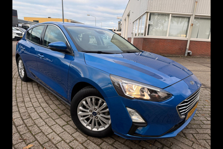 Ford Focus 1.0 EcoBoost Titanium Business AUTOMAAT 125PK LAGE KM STAND 2019 Ford Focus 1.0 EcoBoost Titanium Business AUTOMAAT 125PK LAGE KM STAND 2019