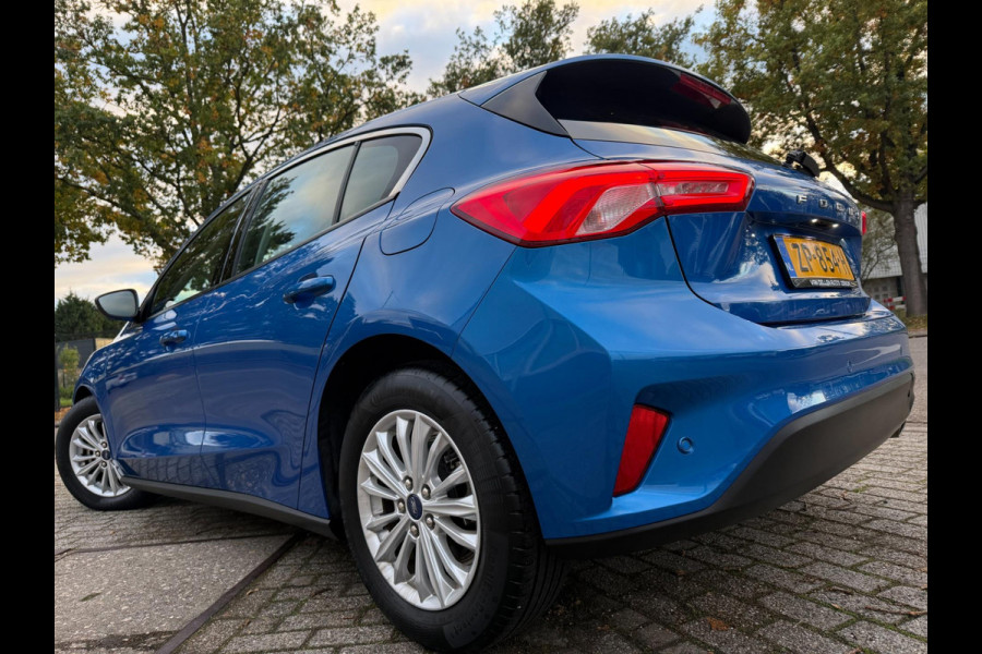 Ford Focus 1.0 EcoBoost Titanium Business AUTOMAAT 125PK LAGE KM STAND 2019 Ford Focus 1.0 EcoBoost Titanium Business AUTOMAAT 125PK LAGE KM STAND 2019