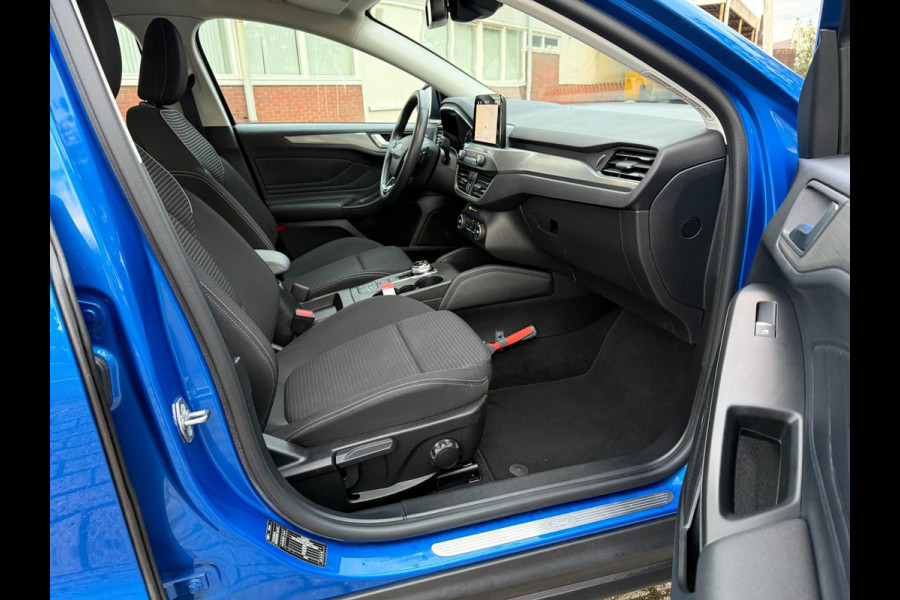 Ford Focus 1.0 EcoBoost Titanium Business AUTOMAAT 125PK LAGE KM STAND 2019 Ford Focus 1.0 EcoBoost Titanium Business AUTOMAAT 125PK LAGE KM STAND 2019