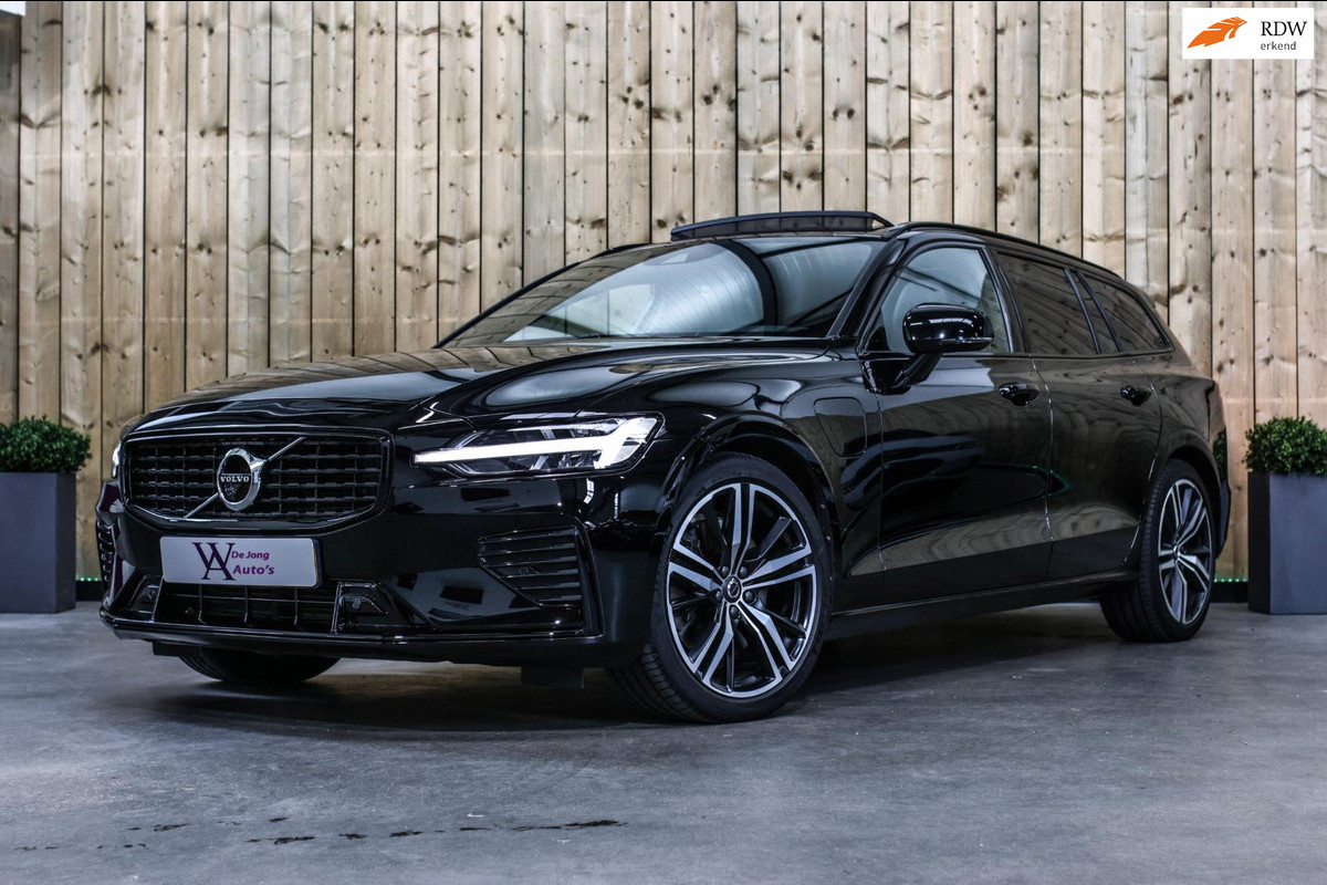 Volvo V60 2.0 T8 Twin Engine AWD R-Design *Pano*H/K*360 Camera*Leder* Volvo V60 2.0 T8 Twin Engine AWD R-Design *Pano*H/K*360 Camera*Leder*