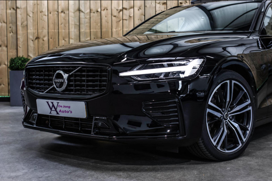 Volvo V60 2.0 T8 Twin Engine AWD R-Design *Pano*H/K*360 Camera*Leder* Volvo V60 2.0 T8 Twin Engine AWD R-Design *Pano*H/K*360 Camera*Leder*
