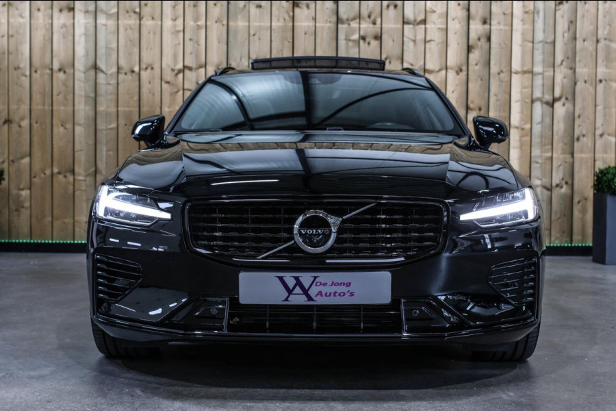 Volvo V60 2.0 T8 Twin Engine AWD R-Design *Pano*H/K*360 Camera*Leder* Volvo V60 2.0 T8 Twin Engine AWD R-Design *Pano*H/K*360 Camera*Leder*