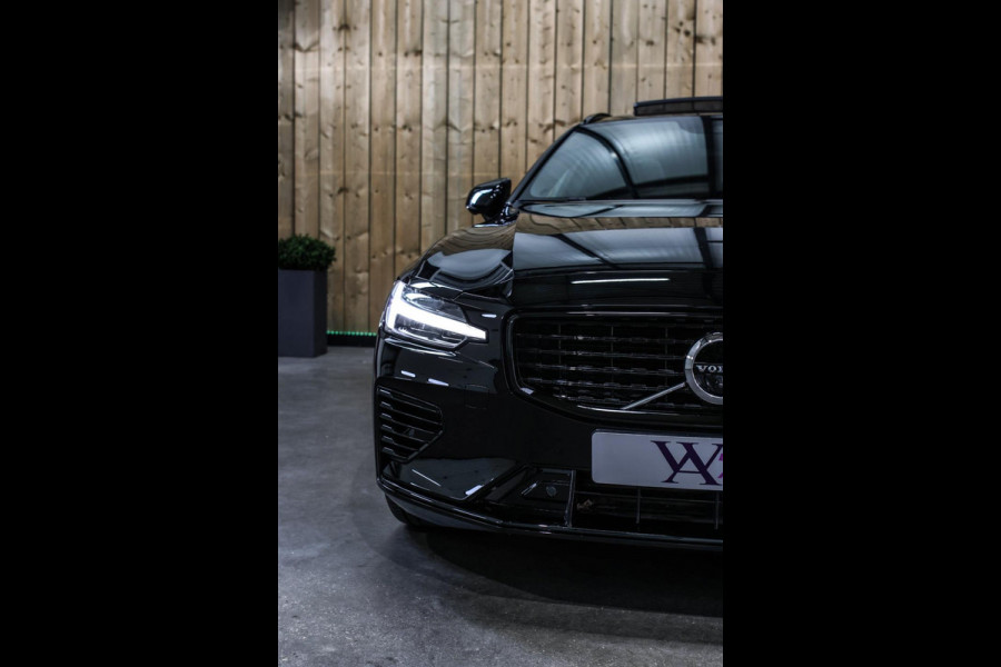 Volvo V60 2.0 T8 Twin Engine AWD R-Design *Pano*H/K*360 Camera*Leder* Volvo V60 2.0 T8 Twin Engine AWD R-Design *Pano*H/K*360 Camera*Leder*