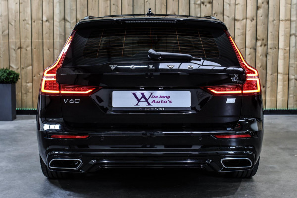 Volvo V60 2.0 T8 Twin Engine AWD R-Design *Pano*H/K*360 Camera*Leder* Volvo V60 2.0 T8 Twin Engine AWD R-Design *Pano*H/K*360 Camera*Leder*