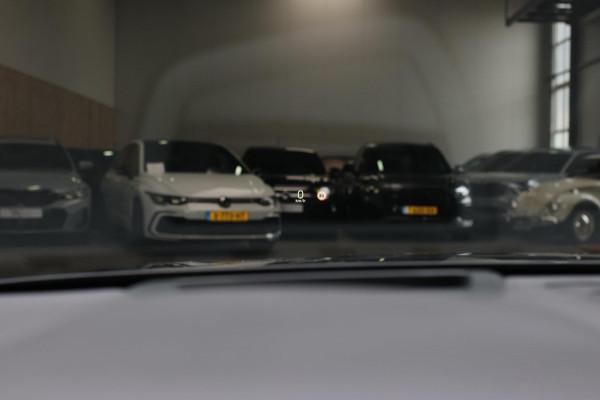 Volvo V60 2.0 T8 Twin Engine AWD R-Design *Pano*H/K*360 Camera*Leder* Volvo V60 2.0 T8 Twin Engine AWD R-Design *Pano*H/K*360 Camera*Leder*