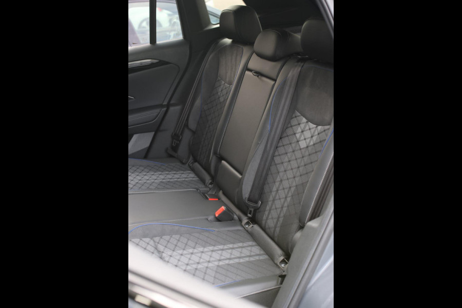 Volkswagen Tiguan 1.5 eTSI R-Line *Pano*H/K*360 Camera*Head-Up*Keyless*Trekhaak*