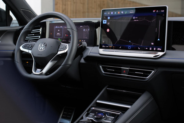 Volkswagen Tiguan 1.5 eTSI R-Line *Pano*H/K*360 Camera*Head-Up*Keyless*Trekhaak*