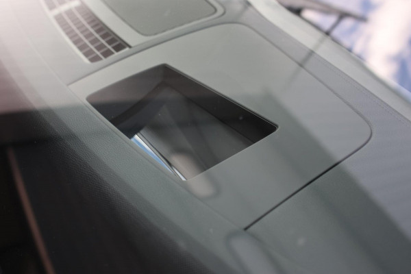 Volkswagen Tiguan 1.5 eTSI R-Line *Pano*H/K*360 Camera*Head-Up*Keyless*Trekhaak*