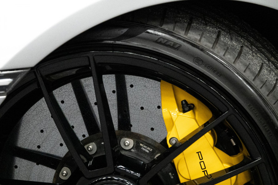 Porsche 911 3.8 Turbo S *Keramisch / Akrapovic / Carbon-interieur / BOSE / Schuif-/kanteldak* Porsche 911 3.8 Turbo S *Keramisch / Akrapovic / Carbon-interieur / BOSE / Schuif-/kanteldak*