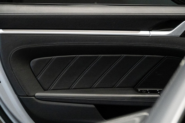 Porsche 911 3.8 Turbo S *Keramisch / Akrapovic / Carbon-interieur / BOSE / Schuif-/kanteldak* Porsche 911 3.8 Turbo S *Keramisch / Akrapovic / Carbon-interieur / BOSE / Schuif-/kanteldak*