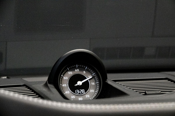 Porsche 911 3.8 Turbo S *Keramisch / Akrapovic / Carbon-interieur / BOSE / Schuif-/kanteldak* Porsche 911 3.8 Turbo S *Keramisch / Akrapovic / Carbon-interieur / BOSE / Schuif-/kanteldak*