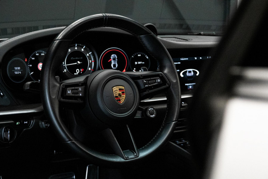 Porsche 911 3.8 Turbo S *Keramisch / Akrapovic / Carbon-interieur / BOSE / Schuif-/kanteldak* Porsche 911 3.8 Turbo S *Keramisch / Akrapovic / Carbon-interieur / BOSE / Schuif-/kanteldak*