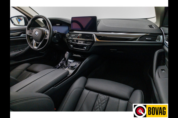BMW 5 Serie Touring 530e xDrive M-Sport 293 PK | Laser Led | Leder | Camera | All season | Head-up | Elec. klep PDC V+A, Driving assistant, Adaptive Cruise, Displaysleutel BMW 5 Serie Touring 530e xDrive M-Sport 293 PK | Laser Led | Leder | Camera | All season | Head-up | Elec. klep PDC V+A, Driving assistant, Adaptive Cruise, Displaysleutel