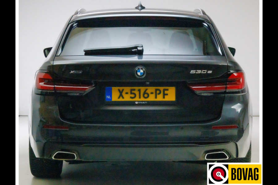 BMW 5 Serie Touring 530e xDrive M-Sport 293 PK | Laser Led | Leder | Camera | All season | Head-up | Elec. klep PDC V+A, Driving assistant, Adaptive Cruise, Displaysleutel BMW 5 Serie Touring 530e xDrive M-Sport 293 PK | Laser Led | Leder | Camera | All season | Head-up | Elec. klep PDC V+A, Driving assistant, Adaptive Cruise, Displaysleutel
