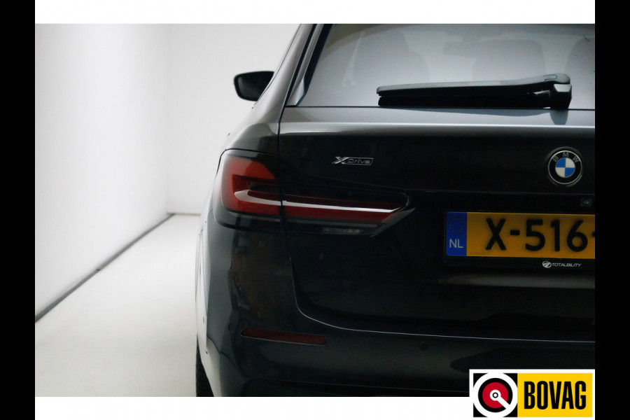 BMW 5 Serie Touring 530e xDrive M-Sport 293 PK | Laser Led | Leder | Camera | All season | Head-up | Elec. klep PDC V+A, Driving assistant, Adaptive Cruise, Displaysleutel BMW 5 Serie Touring 530e xDrive M-Sport 293 PK | Laser Led | Leder | Camera | All season | Head-up | Elec. klep PDC V+A, Driving assistant, Adaptive Cruise, Displaysleutel