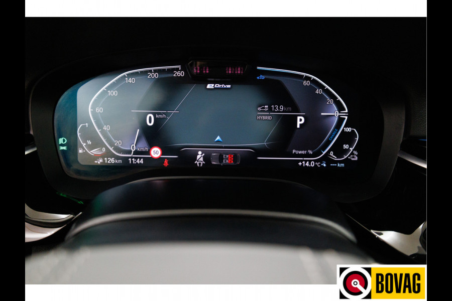 BMW 5 Serie Touring 530e xDrive M-Sport 293 PK | Laser Led | Leder | Camera | All season | Head-up | Elec. klep PDC V+A, Driving assistant, Adaptive Cruise, Displaysleutel BMW 5 Serie Touring 530e xDrive M-Sport 293 PK | Laser Led | Leder | Camera | All season | Head-up | Elec. klep PDC V+A, Driving assistant, Adaptive Cruise, Displaysleutel