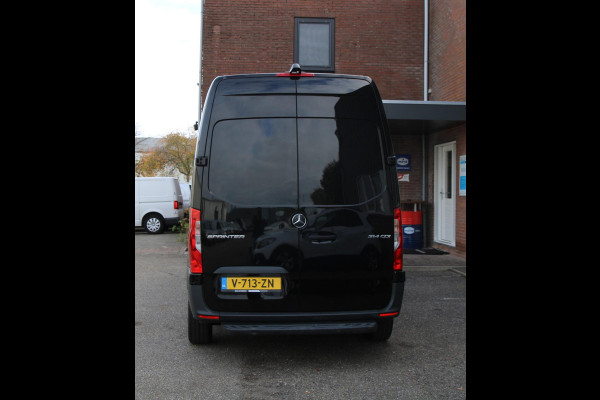 Mercedes-Benz Sprinter 2.2 CDI Automaat 143PK L2H2 / Camera / Navi / App connect / multi stuur Mercedes-Benz Sprinter 2.2 CDI Automaat 143PK L2H2 / Camera / Navi / App connect / multi stuur
