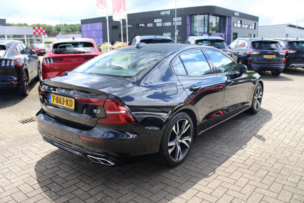 Volvo S60 2.0 B3 R-Design | zuid | Wegklapbare Trekhaak | Lederen Stoelbekleding | Climate Control | Cruise Control | Achteruitrijcamera |