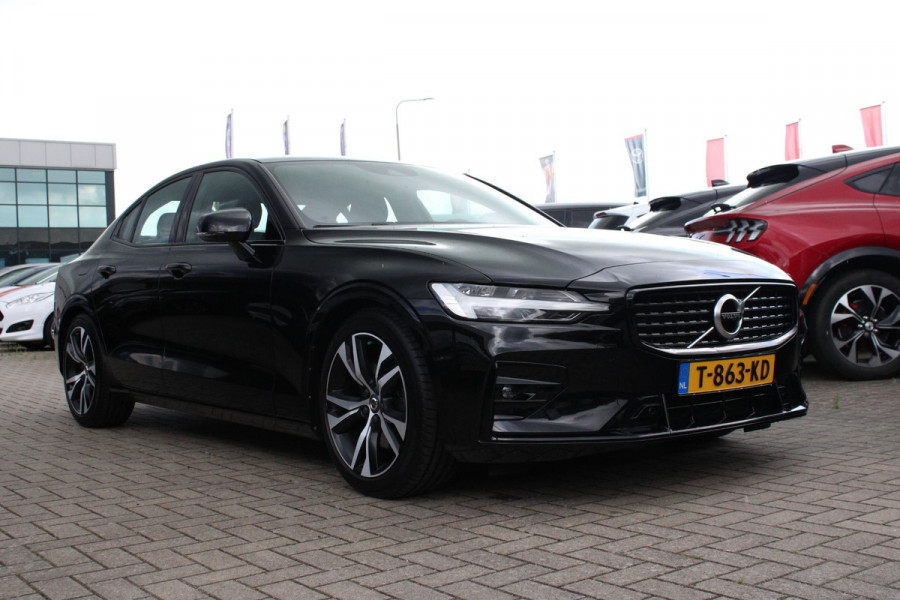 Volvo S60 2.0 B3 R-Design | zuid | Wegklapbare Trekhaak | Lederen Stoelbekleding | Climate Control | Cruise Control | Achteruitrijcamera |