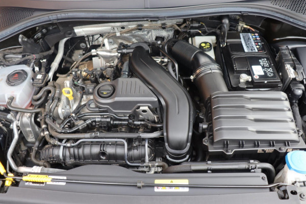 Seat Tarraco 1.5 TSI FR Business Intense 7persoons org. NL schuifdak el.klep camera's Seat Tarraco 1.5 TSI FR Business Intense 7persoons org. NL schuifdak el.klep camera's